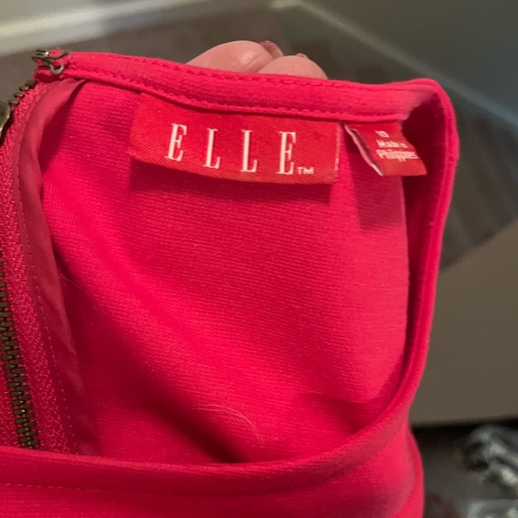 Elle hot pink dress with cap sleeves - Picture 3 of 5